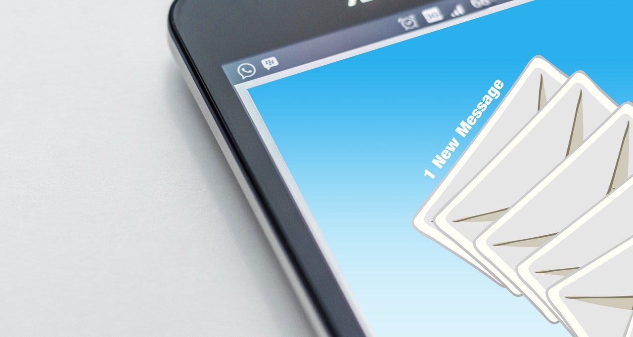 manage emails - on a phone tablet